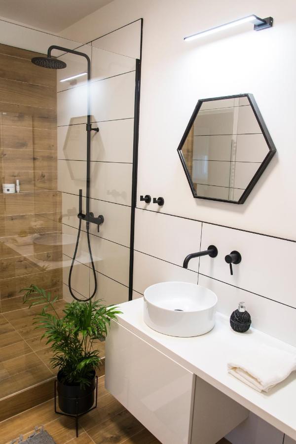 Danubio****2 Bedrooms-Be In The Center Of It All! Budapest Extérieur photo